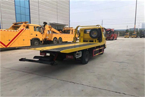 泰山非事故拖车