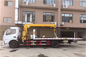 泰山附近汽车轮胎更换