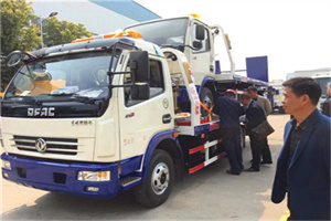 泰山汽车道路救援拖车价格
